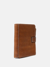 Indlæs billede til gallerivisning RE:DESIGNED nr 34 Pindeetui i farven valnød