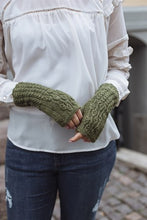 Indlæs billede til gallerivisning Halvvanter med bladmønster - Camarose