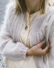 Indlæs billede til gallerivisning Sunday Cardigan - Mohair Edition - PetiteKnit