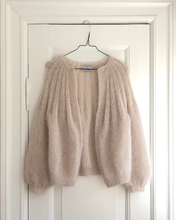 Indlæs billede til gallerivisning Sunday Cardigan - Mohair Edition - PetiteKnit