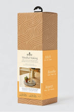 Indlæs billede til gallerivisning DMC Mindful Making Macrame kit dækkeserviet