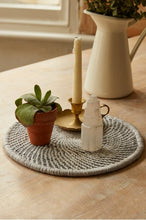 Indlæs billede til gallerivisning DMC Mindful Making Macrame kit dækkeserviet